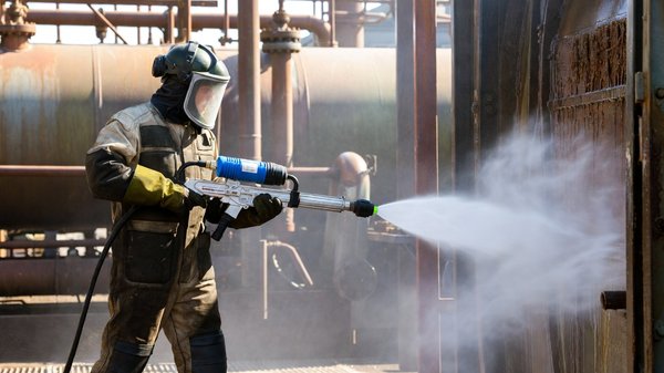 Hydrodécapage : techniques, bénéfices et stratégies pour un décapage écologique haute performance